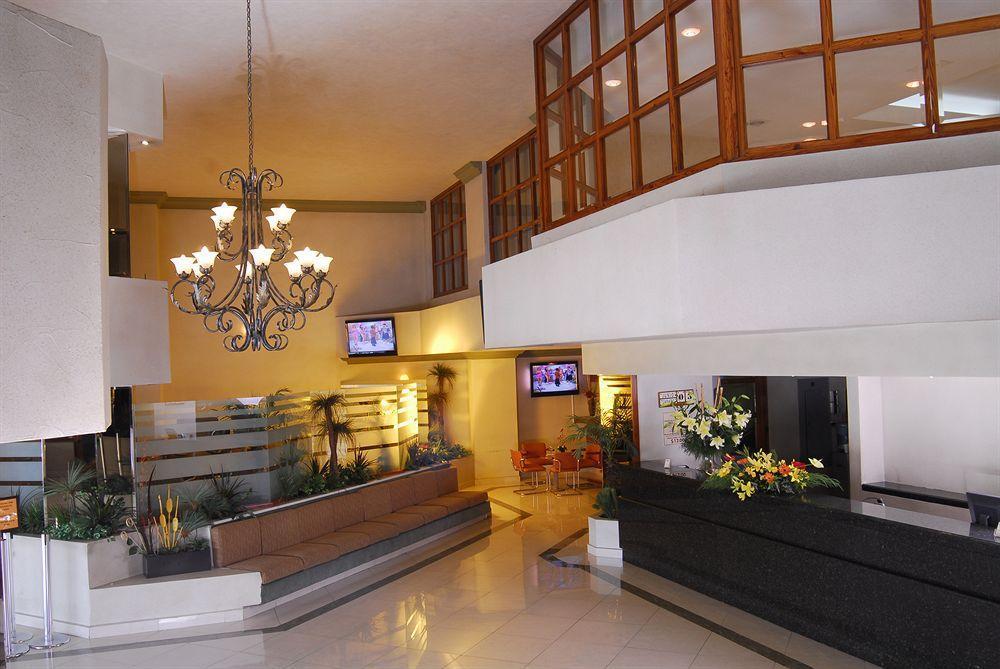Fastos Hotel Monterrey Exterior photo
